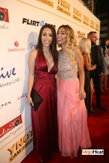 ynotcams2018_redcarpet359  